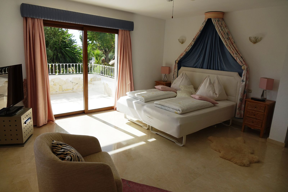 6d594dc8bba293acce9877f087318d87 - 17