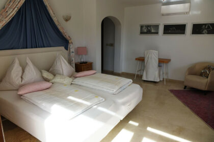 6d594dc8bba293acce9877f087318d87 - 25