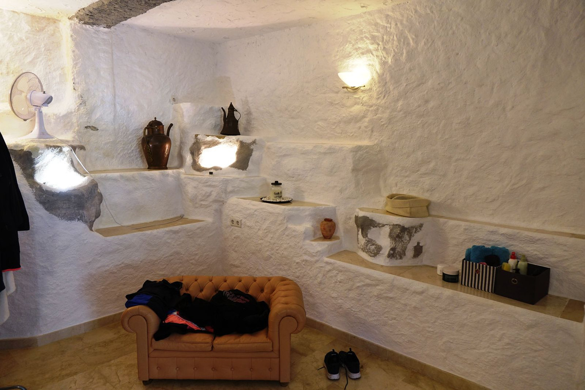 6d594dc8bba293acce9877f087318d87 - 30