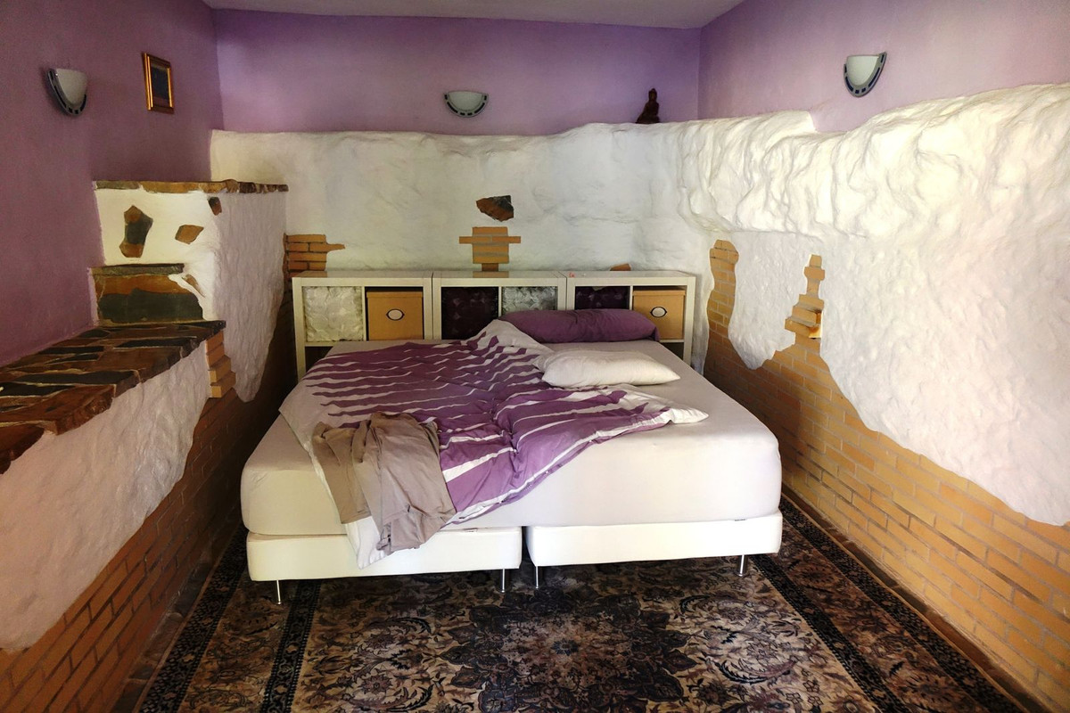 6d594dc8bba293acce9877f087318d87 - 32