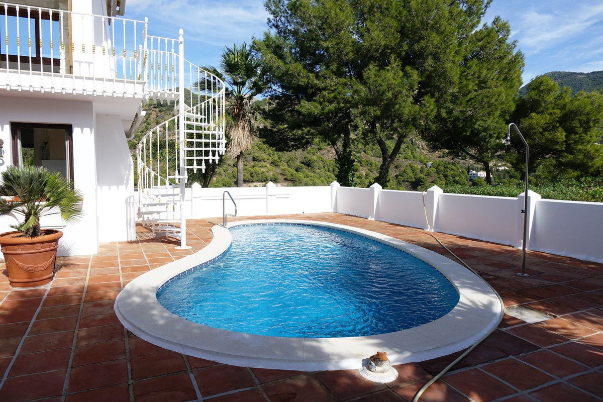 6d594dc8bba293acce9877f087318d87 - 5