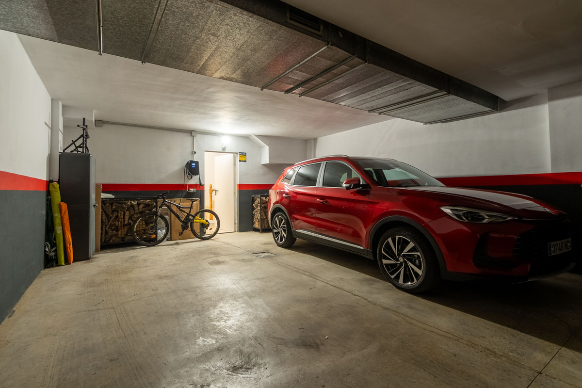 6ddae9a56bd08972ede1e0ba2775d6df - 32