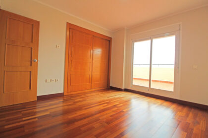 6df8cde3df7c4e29084c4072aae3d624 - 19