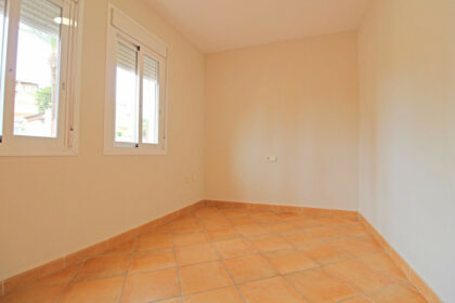 6df8cde3df7c4e29084c4072aae3d624 - 4