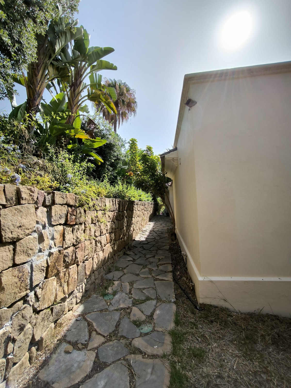 6ee9e5140837189b512c2a20a029c13b - 27