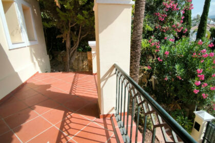 6ee9e5140837189b512c2a20a029c13b - 8