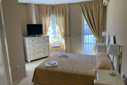 6ef70167ab28ed8959bcbf32ebf76a8d - 8