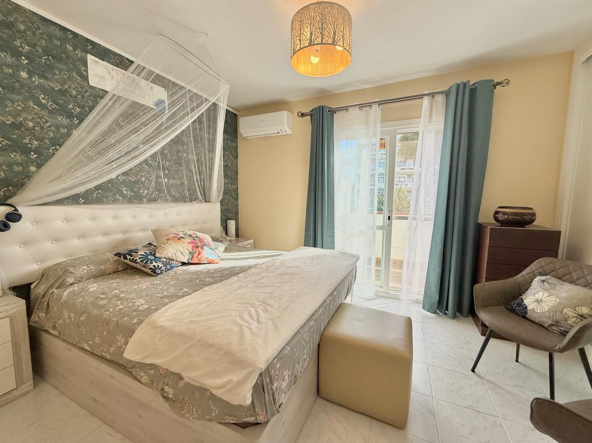 6f639d9f76000b91e4d1ecb437d18f3e - 13