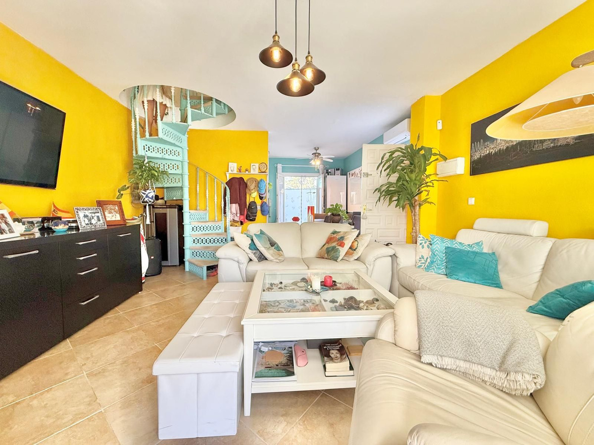 6f639d9f76000b91e4d1ecb437d18f3e - 4