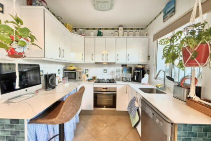 6f639d9f76000b91e4d1ecb437d18f3e - 5