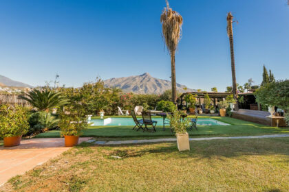 6fab51ffc5508fc3a187ea93dd8dfc10 - 1