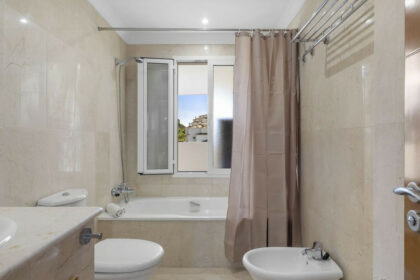 704b4835e83d75f823559be2bd4b6011 - 15