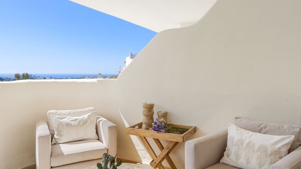 704b4835e83d75f823559be2bd4b6011 - 18