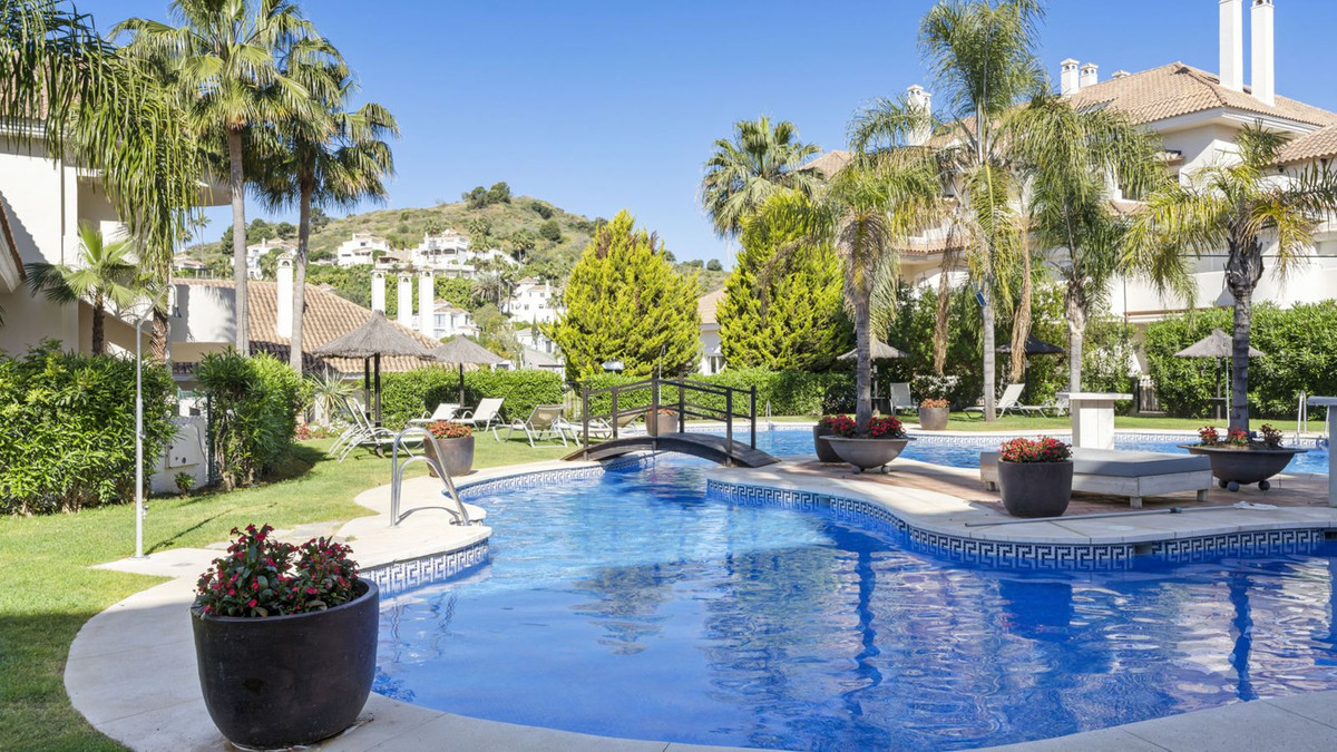 704b4835e83d75f823559be2bd4b6011 - 20