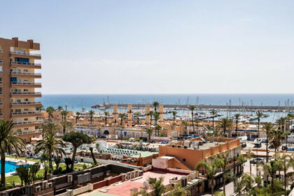 705aa79ed34ee64ce983d2d587952eb0 - 2