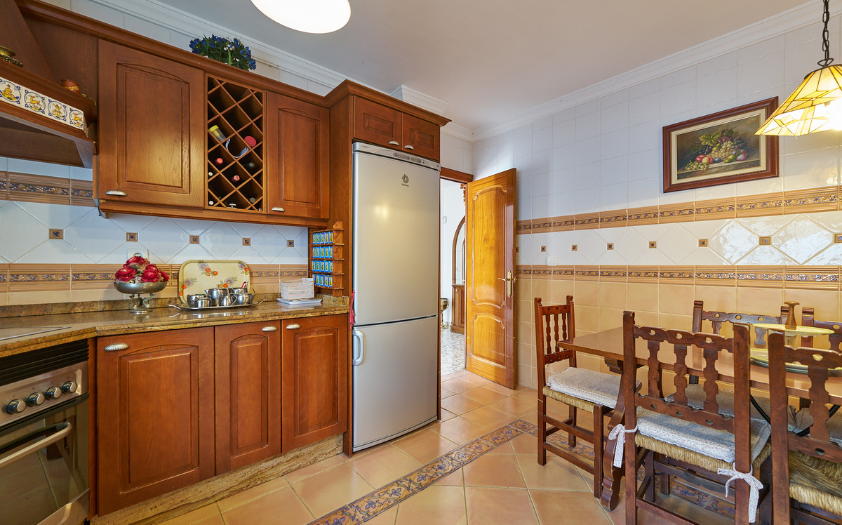 708f7c49ae936b0fb6448807b7612868 - 11