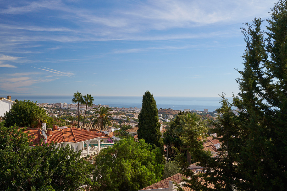 708f7c49ae936b0fb6448807b7612868 - 13