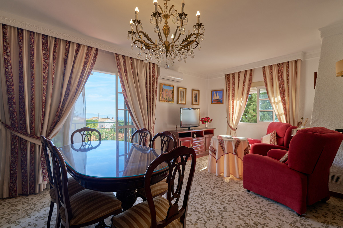 708f7c49ae936b0fb6448807b7612868 - 18