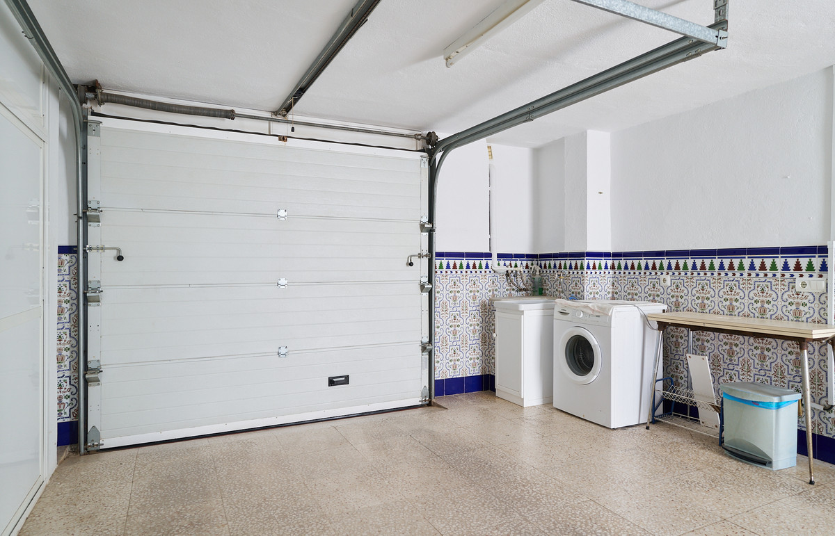 708f7c49ae936b0fb6448807b7612868 - 41