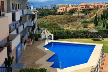 7090a8882eba9406d321ef4e3249bc8b - 32