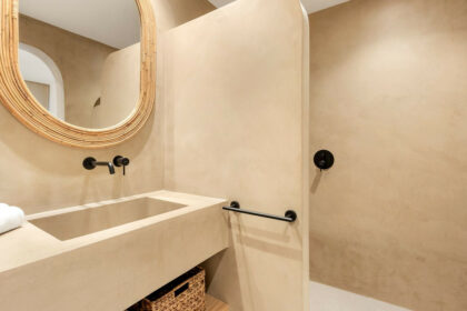 70b03ab1c9fe66ca8523e40ca9311d35 - 14