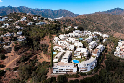 70c88b51044a3897631898e9d5acab64 - 29