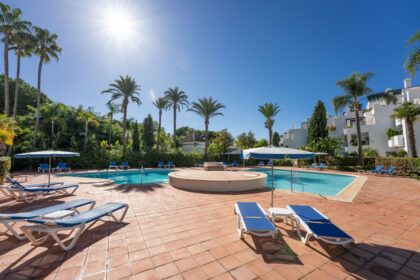 71a34c495f3ca603eeaf95a743576fab - 30