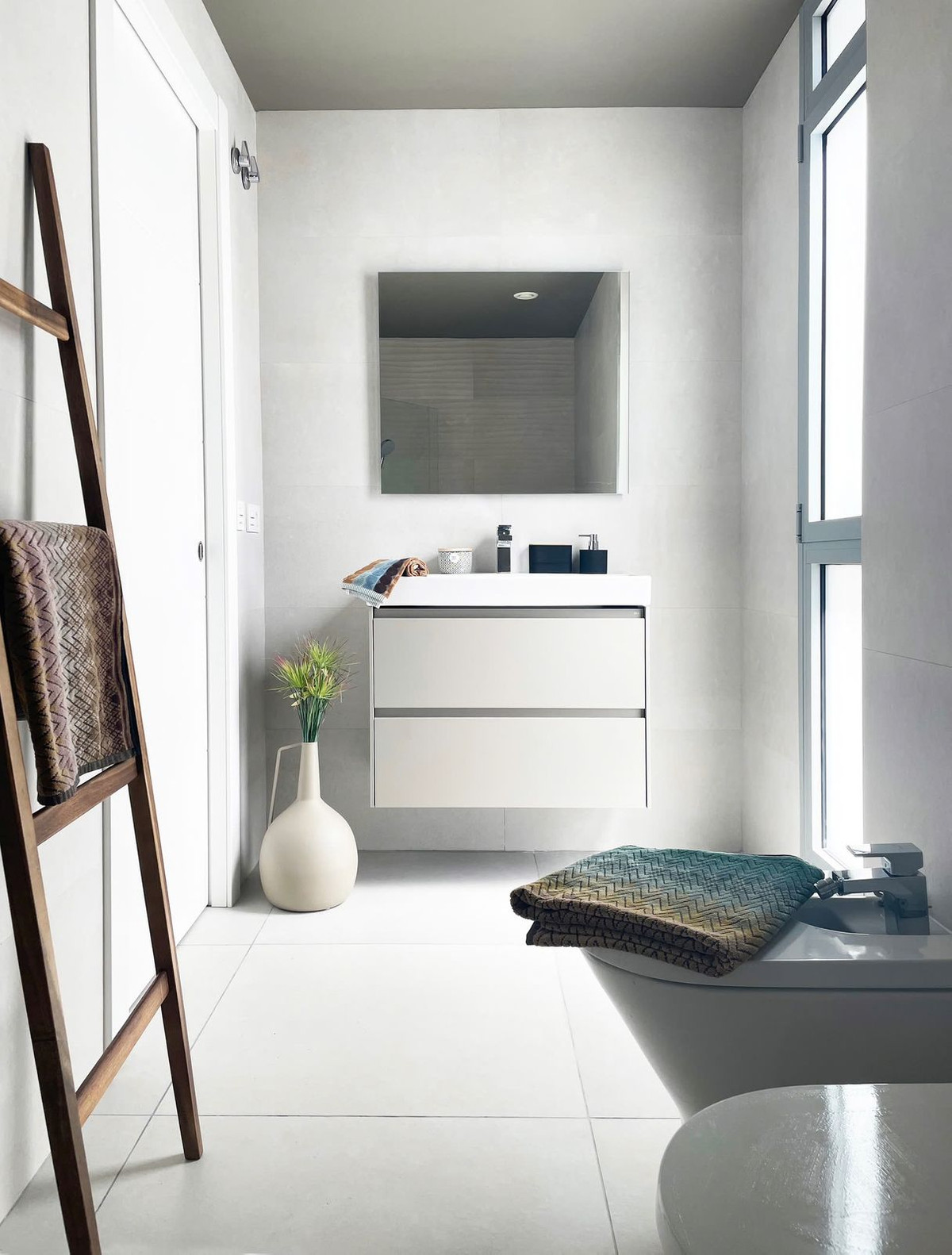 71b9c1de4c29c7c2ddebe7d5dbc4b6a7 - 13