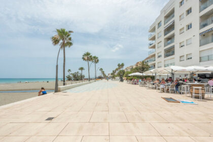 71cc11773ca63514f5e445eaf228449c - 18