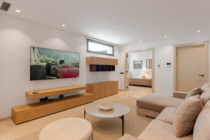 71ffafd4f3823970adb34c38bb48b455 - 24