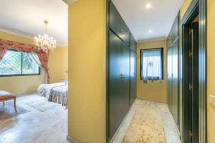 7239219e29d1cf13a4ba66f08ccde647 - 13