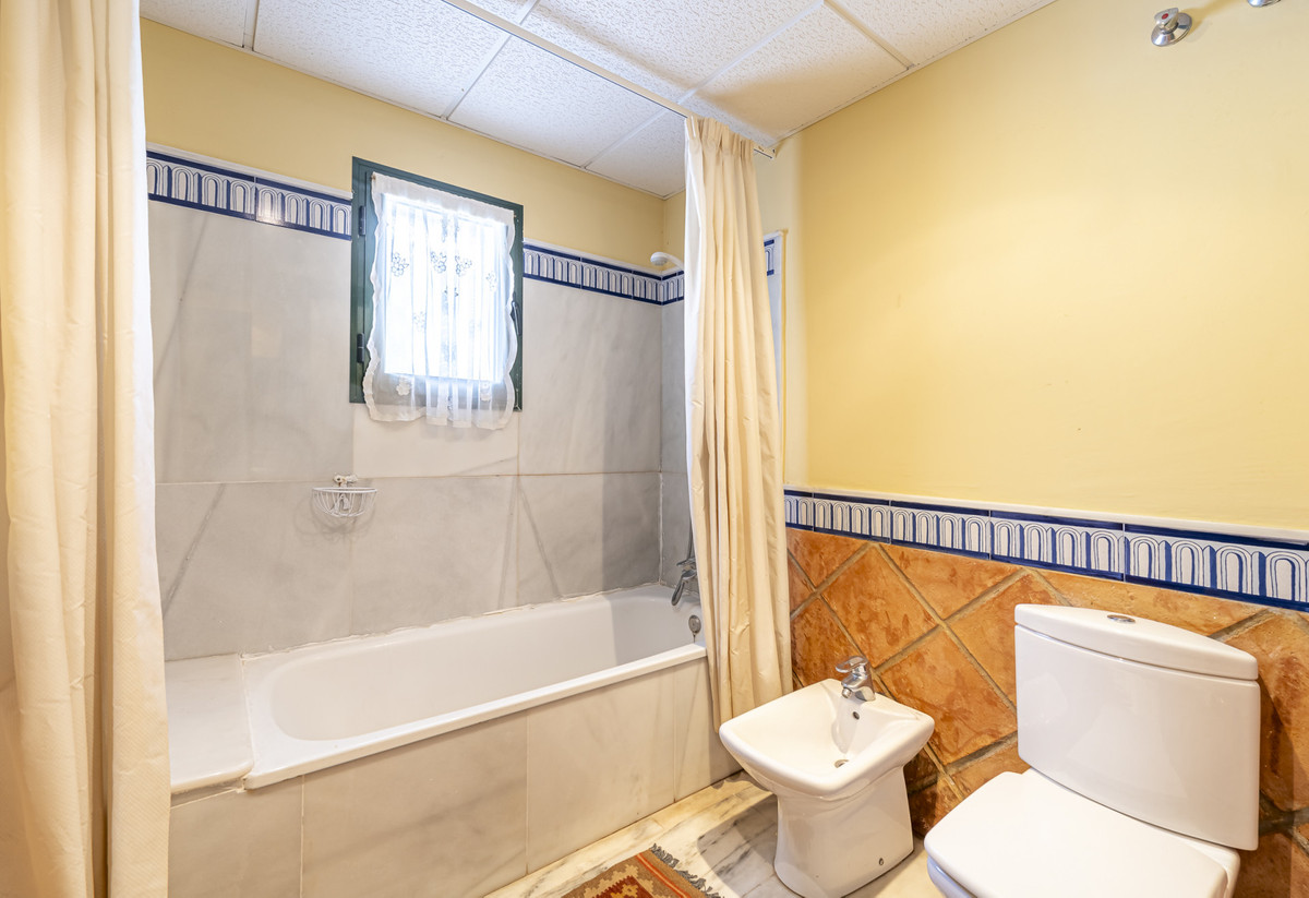 7239219e29d1cf13a4ba66f08ccde647 - 16