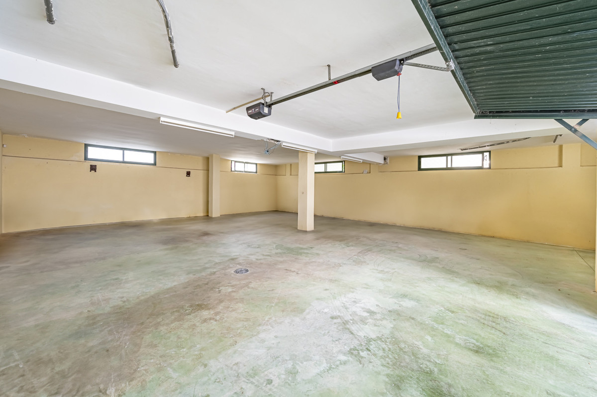 7239219e29d1cf13a4ba66f08ccde647 - 25