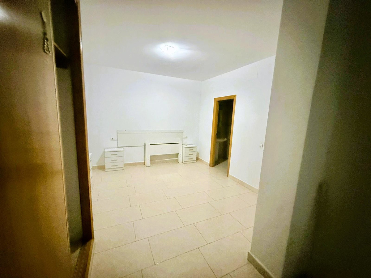 7320a353e1644d1bb07706a96064182f - 10