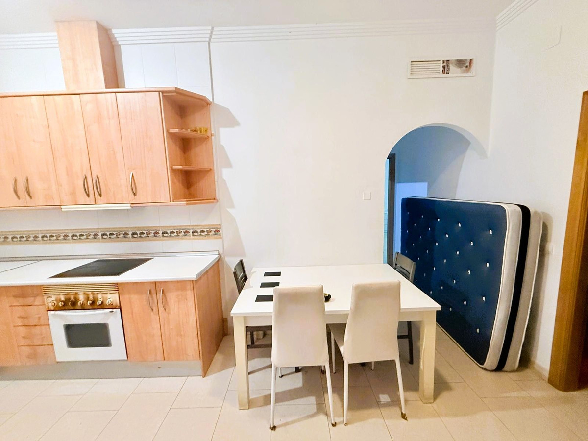 7320a353e1644d1bb07706a96064182f - 3