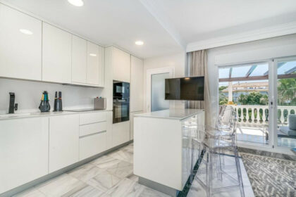 734044e4dd99b2c07acbd629203cd83c - 7