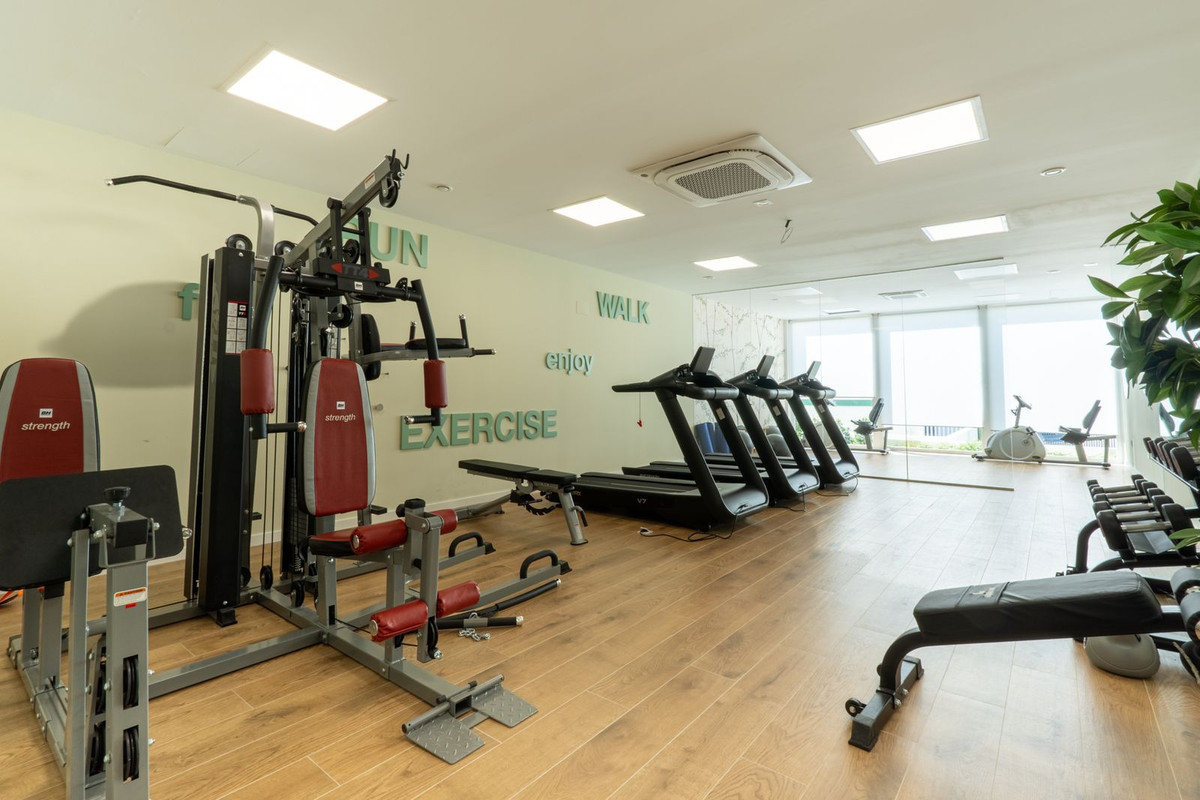 73bf90b580a50c2fc189f3b7d1440c83 - 20