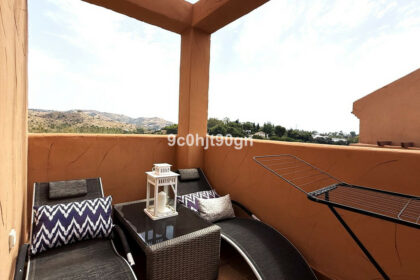 73fac7e615f892c1804052e7e79523df - 32