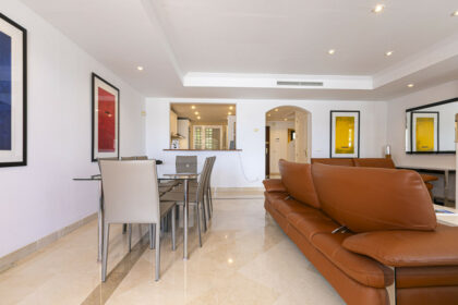 74377c94d9ec2b12616c8f2503eb7de0 - 26