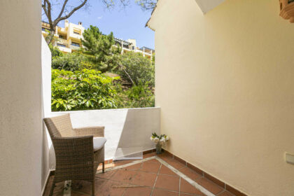 74377c94d9ec2b12616c8f2503eb7de0 - 32