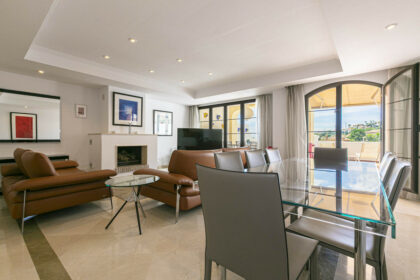 74377c94d9ec2b12616c8f2503eb7de0 - 35