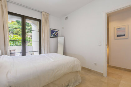 74377c94d9ec2b12616c8f2503eb7de0 - 44