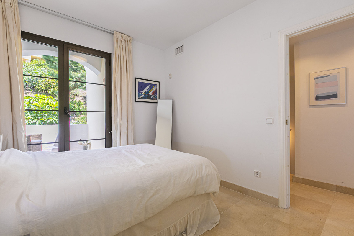 74377c94d9ec2b12616c8f2503eb7de0 - 44