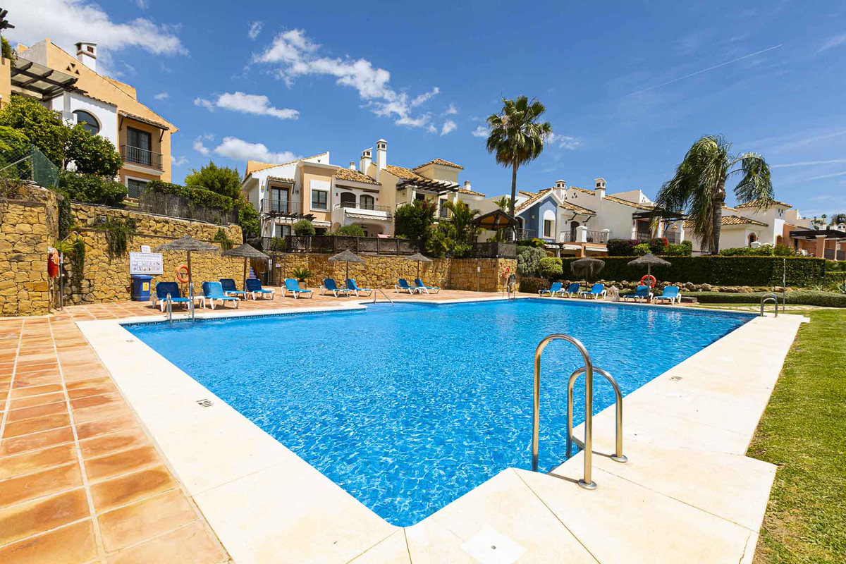 74377c94d9ec2b12616c8f2503eb7de0 - 56