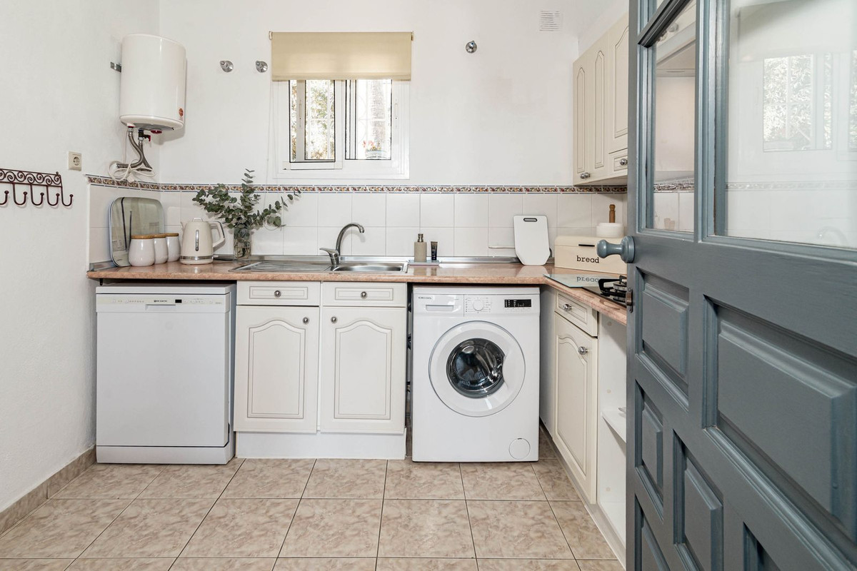 744cecb66bb08cae3bb67b4eafad14e4 - 15