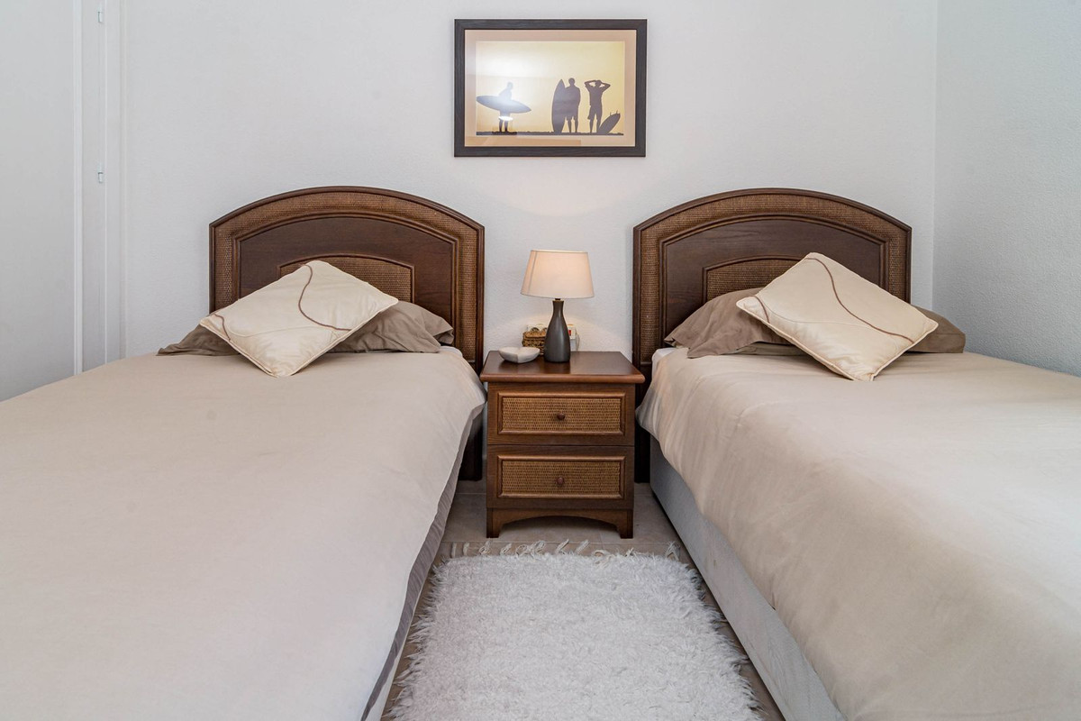 744cecb66bb08cae3bb67b4eafad14e4 - 20