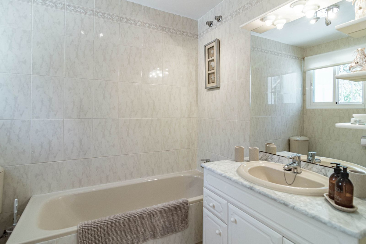 744cecb66bb08cae3bb67b4eafad14e4 - 26