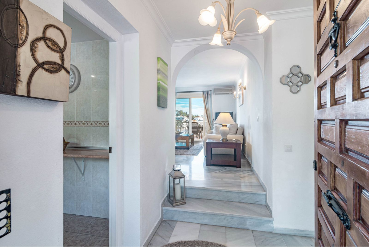 744cecb66bb08cae3bb67b4eafad14e4 - 32