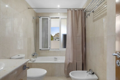 74aa90f85ff5b6d56fce126e96d29c28 - 18