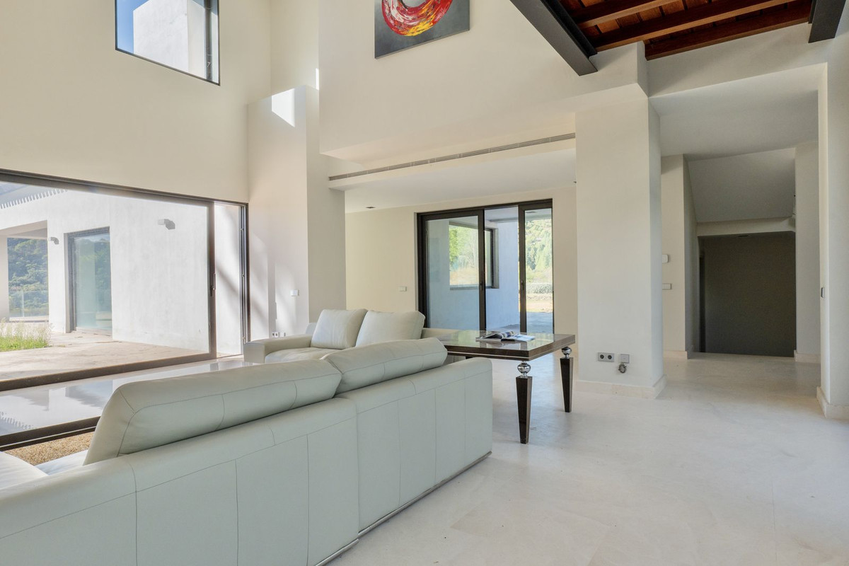 74ec834098689b51f6f100eea1ad485c - 18